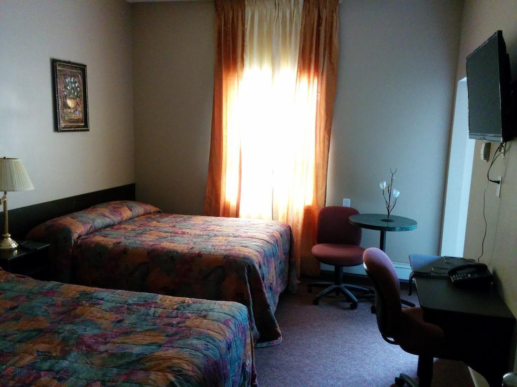 Bonnyville Hotel 部屋 写真